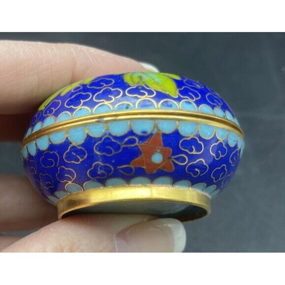 VTG Chinese Cloisonné Blue w/ Flowers Trinket Box 2” - Picture 3 of 5